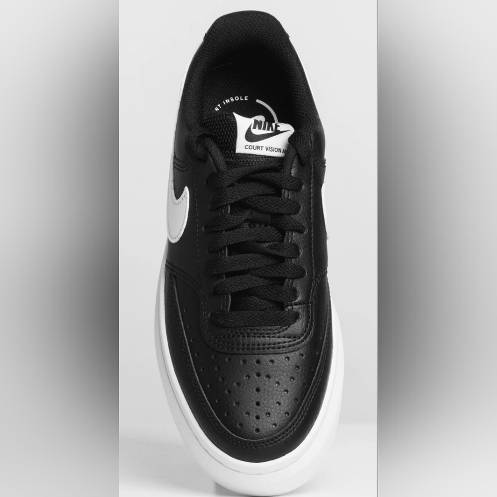 Nike Black and White Athletic Shoes